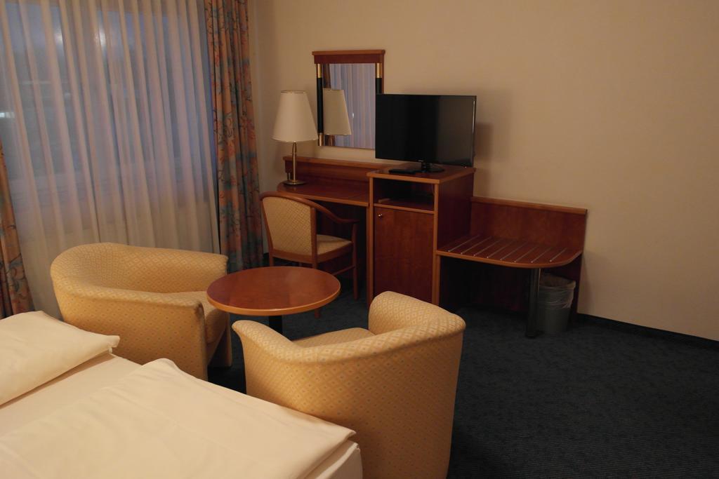 לנגנפלד Hotel Jahnhaus חדר תמונה